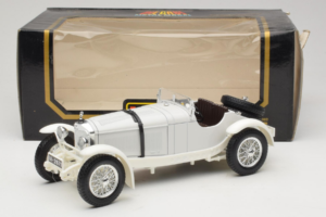 Mercedes SSKL ホワイト 1931 Bburago 1:18 3002-M2 メタル - 画像 6/6