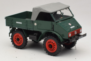 Mercedes Unimog 401 グリーン Schuco 1:18 00135 メタル - 画像 6/8