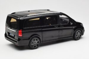 Mercedes V-Class W447 AMG Line ブラック Norev 1:18 183860 メタル - 画像 3/6