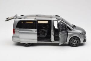 Mercedes V-Class W447 AMG Line グレーメタリック Norev 1:18 183488 メタル - 画像 4/9