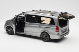 Mercedes V-Class W447 AMG Line グレーメタリック Norev 1:18 183488 メタル - 画像 6/9