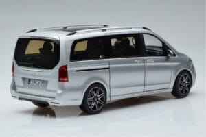 Mercedes V-Class V260 AMG Line シルバー Norev 1:18 183871 メタル - 画像 3/10