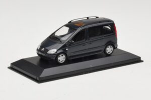 Mercedes Vaneo ダークブルー Minichamps 1:43 400031200 メタル - 画像 2/4