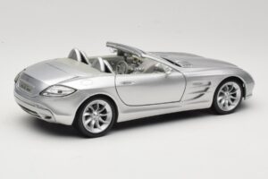Mercedes Vision SLR Roadster シルバー Maisto 1:18 B66962107 メタル - 画像 3/8