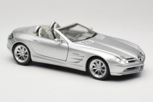 Mercedes Vision SLR Roadster シルバー Maisto 1:18 B66962107 メタル - 画像 6/8