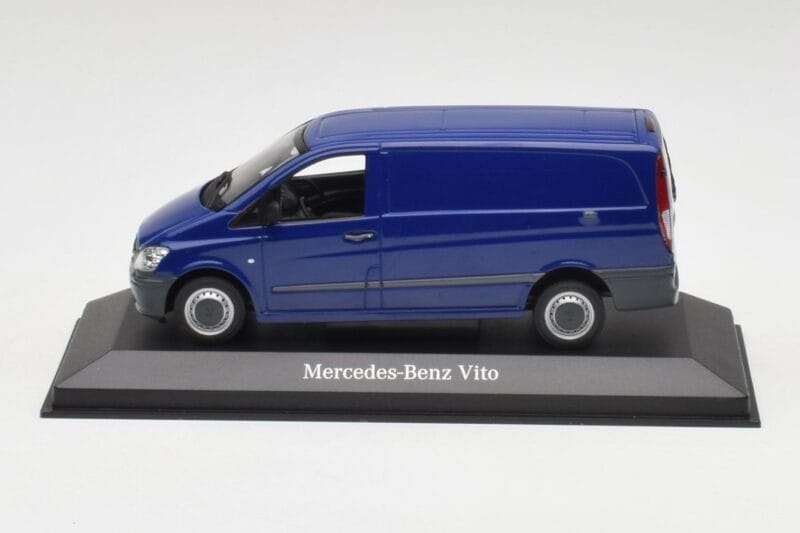 Mercedes Vito Atlantis ブルー Minichamps 1:43 B66960525 メタル
