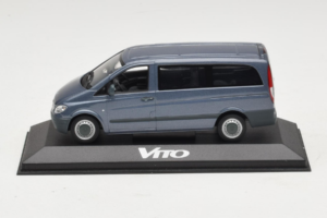 Mercedes Vito W638 Lugano Grey Minichamps 1:43 B67871201 メタル