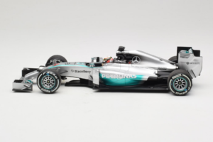Mercedes W05 #44 L. Hamilton Mercedes AMG Petronas Chinese Grand Prix Winner 2014 Minichamps 1:18 110140244 メタル - 画像 3/7