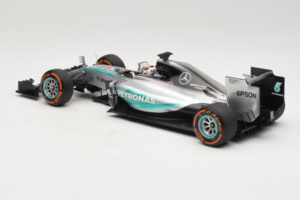 Mercedes W06 #44 L. Hamilton Mercedes AMG Petronas Japanese Grand Prix Winner 2015 Minichamps 1:18 110150344 メタル - 画像 5/7