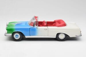 Mercedes 280SE W108 Tricolor Maisto 1:18 56014 メタル - 画像 4/8