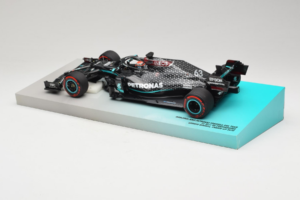 Mercedes W11 #63 G. Russell Mercedes AMG Petronas Sakhir Grand Prix 2020 Minichamps 1:18 113201663 レジン - 画像 5/7