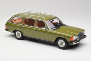 Mercedes W123 200T サイプレスグリーン BoS Models 1:18 BOS008 メタル - 画像 4/6