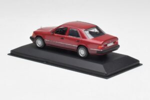 Mercedes 300D W124 レッド Minichamps 1:43 3209 メタル - 画像 3/4