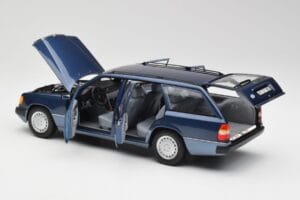 Mercedes 300D W124 T-Modell Nautical ブルー Norev 1:18 183962 メタル - 画像 5/8