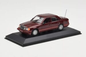 Mercedes W124 Dark Red Metallic Minichamps 1:43 MB002 メタル - 画像 2/4