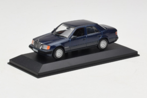Mercedes W124 ダークブルー Minichamps 1:43 MB006 メタル - 画像 2/4