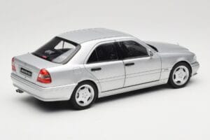 Mercedes C36 AMG W202 Silver Metallic Norev 1:18 183380 メタル - 画像 3/8