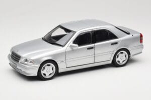 Mercedes C36 AMG W202 Silver Metallic Norev 1:18 183380 メタル