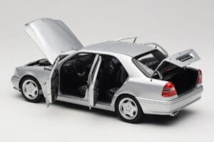 Mercedes C36 AMG W202 Silver Metallic Norev 1:18 183380 メタル - 画像 5/8