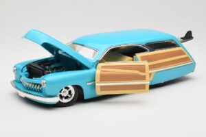 Mercury Merc Woodie ブルー Hot Wheels 1:18 27806 メタル - 画像 2/8