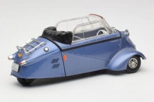 Messerschmitt KR201 Roadster ブルー Revell 1:18 08966 メタル - 画像 3/8