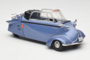 Messerschmitt KR201 Roadster ブルー Revell 1:18 08966 メタル - 画像 6/8