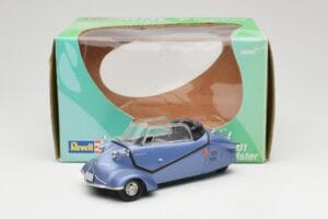Messerschmitt KR201 Roadster ブルー Revell 1:18 08966 メタル - 画像 8/8