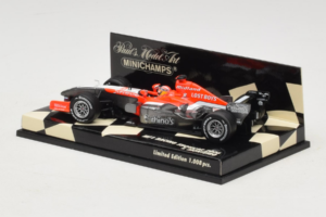 MF1 M16 #18 T. Monteiro MF1 Racing Showcar 2006 Minichamps 1:43 400060088 メタル - 画像 3/5