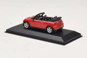 Mini Cooper R52 カブリオレ レッド Minichamps 1:43 431138230 メタル - 画像 3/4