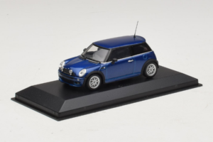 Mini Cooper One R50 Aero ブルー Minichamps 1:43 431138270 メタル - 画像 2/4