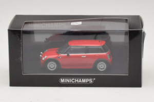 Mini Cooper One R50 Aero レッド Minichamps 1:43 431138272 メタル - 画像 4/4