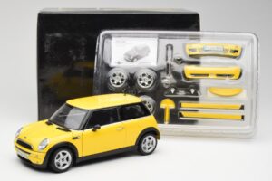 Mini Cooper One R50 エアロダイナミクスパッケージ イエロー Kyosho 1:18 80430148553 メタル - 画像 8/8