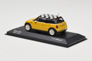 MINI One R50 イエロー Minichamps 1:43 431138104 メタル - 画像 3/5