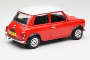 Mini Cooper レッド Bburago 1:18 3379 メタル - 画像 3/8