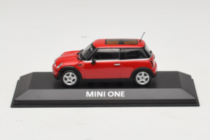 Mini Cooper レッド Minichamps 1:43 MINI010 メタル