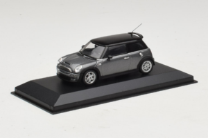 Mini Cooper S Grey Metallic Minichamps 1:43 80420148551-R1 メタル - 画像 2/4