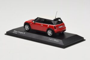 MINI Cooper S R53 レッド Minichamps 1:43 431138200 メタル - 画像 3/5