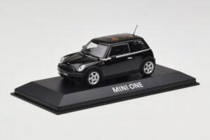 Mini One R50 ブラック ブラックルーフ Minichamps 1:43 MINI005 メタル - 画像 2/5