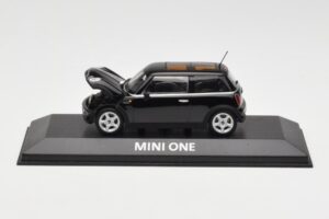 Mini One R50 ブラック ブラックルーフ Minichamps 1:43 MINI005 メタル - 画像 5/5