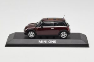 Mini One R50 ダークレッド ブラックルーフ Minichamps 1:43 MINI008 メタル