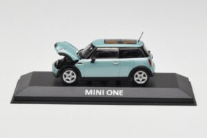 Mini One R50 ライトグリーン ライトグリーンルーフ Minichamps 1:43 MINI003 メタル
