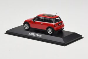 Mini One R50 レッド レッドルーフ Minichamps 1:43 MINI001 メタル - 画像 3/5