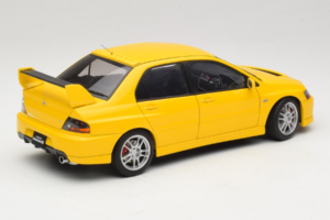 Mitsubishi Lancer Evolution IX GSR イエロー AUTOart 1:18 77192 メタル - 画像 3/8
