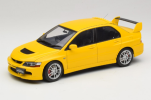 Mitsubishi Lancer Evolution IX GSR イエロー AUTOart 1:18 77192 メタル
