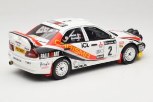 Mitsubishi Carisma GT Group N2 R. Burns / R. Reid RAC Rally 1997 ホワイト Otto 1:18 OT1192 レジン - 画像 2/6