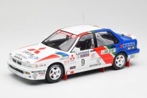 Mitsubishi Galant VR-4 #9 K. Eriksson / S. Parmander RAC Rally 1990 IXO 1:18 18RMC192A メタル