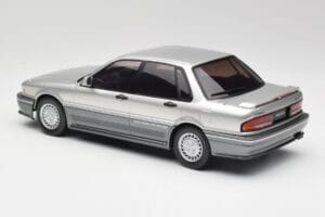 Mitsubishi Galant VR-4 シルバー IXO 1:18 18CMC191 メタル - 画像 5/6