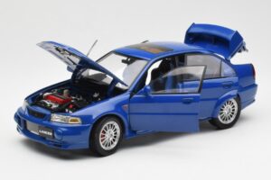 Mitsubishi Lancer EVO VI ブルー RHD AUTOart 1:18 77151 メタル - 画像 2/8