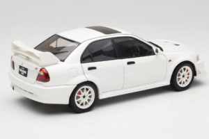 Mitsubishi Lancer Evo VI Tommi Makinen Edition ホワイト AUTOart 1:18 77157 メタル - 画像 3/8