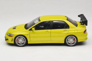 Mitsubishi Lancer Evo VII Mustard Yellow AUTOart 1:18 77166 メタル - 画像 4/8